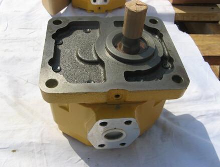 Buy cheap Replacement Komatsu GD705R-1/2 hydraulic gear pump 07430-67100 from wholesalers