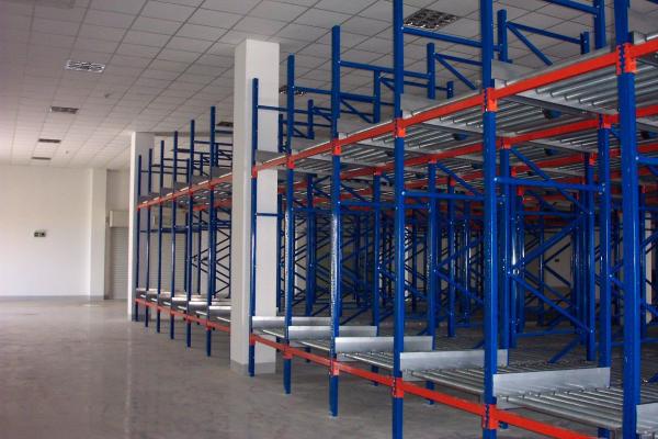 Buy cheap 1500kgs Gravity Flow Racks High Density Gravity Feed Roller Racks from wholesalers