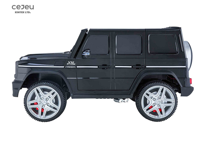 Load 30KG Licensed Kids Car Mercedes Benz With Radio Music LED Lights