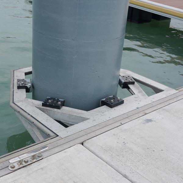 Pipe Floating Dock Pile Guide Wheel Fixing Installation Anti Corrosion Pile Cap