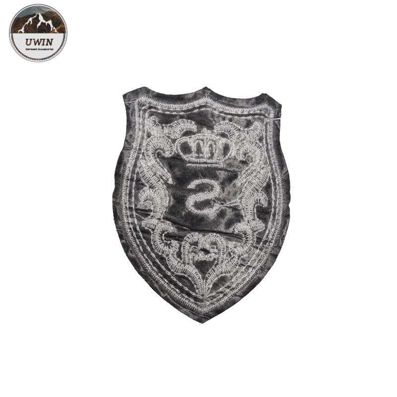 Royal Exquisite Embroidered Logo Badges With Merrowed Border / Heat Cut Border