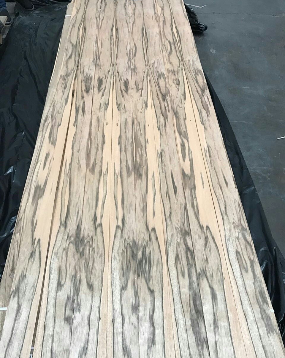 Full 0.52mm Paldao Veneer Wild Grain Paldao Exotic Wood Veneer for Furniture Door Panel and Interior Design