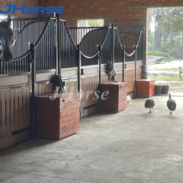 Buy cheap Prefabricated European Horse Stalls Portable Farm Friendly from wholesalers