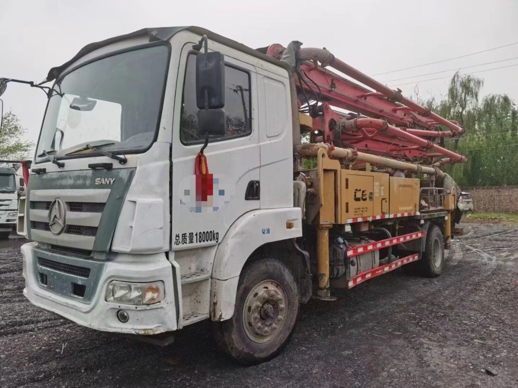 2018 Used Concrete Pump Truck 30m Truck Mounted Pump Construction Equipment