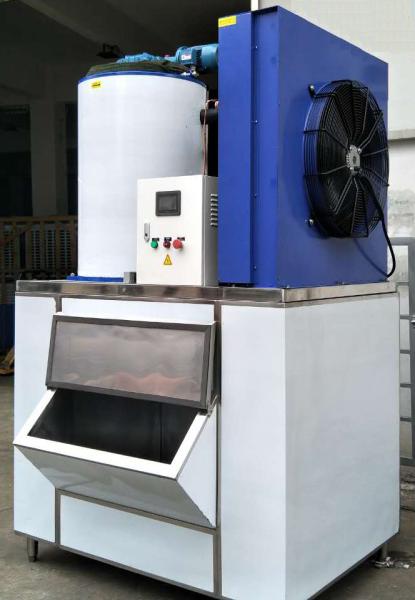 Quality 2500kg/24h SS Flake Ice Maker Machine For Sushi Bar Electricity Power Source for sale