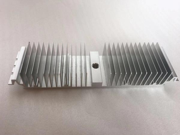 Pre-drilled passive aluminum heatsink, extrusion machining drilling holes