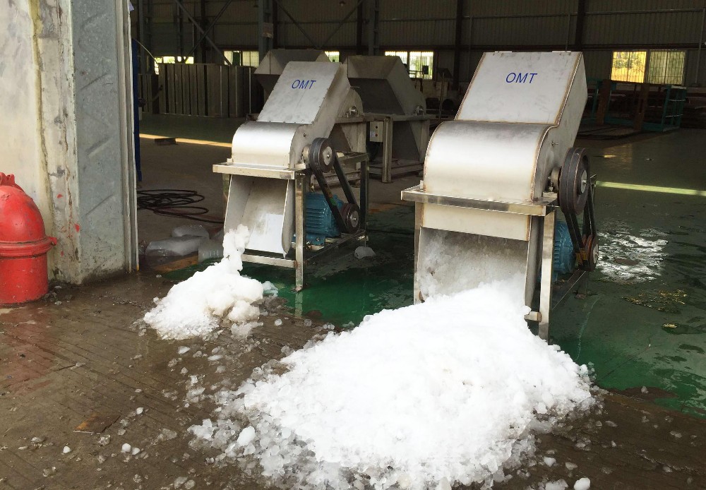 Food Grade Industrial Crushed Ice Machine 30kg/Pcs Anti Rust And Corrosion Free