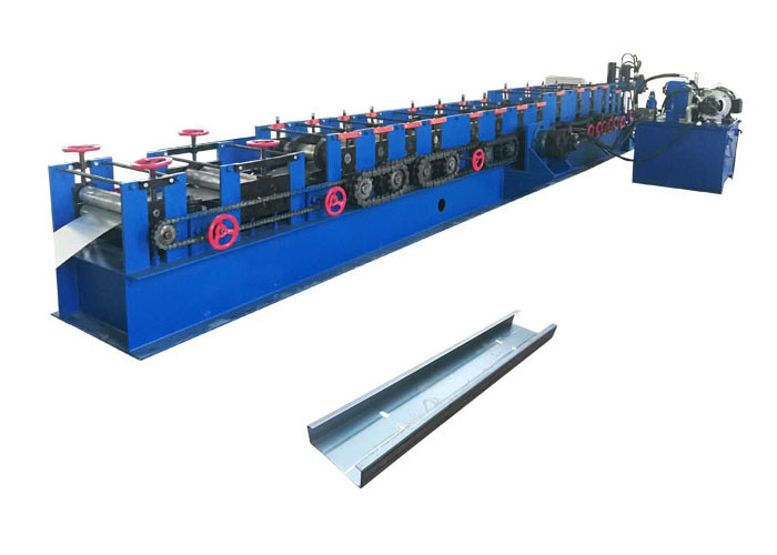 Adjustable Size Purlin Roll Forming Machine Forming Steps 12 Rows 40# Hydraulic Oil
