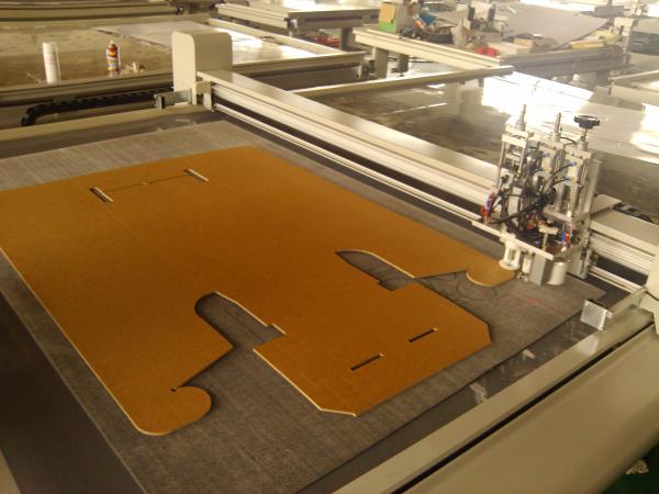 Quality Stable Carton Box Making Machine Equipped Safety Guard System Avoid Injury for sale