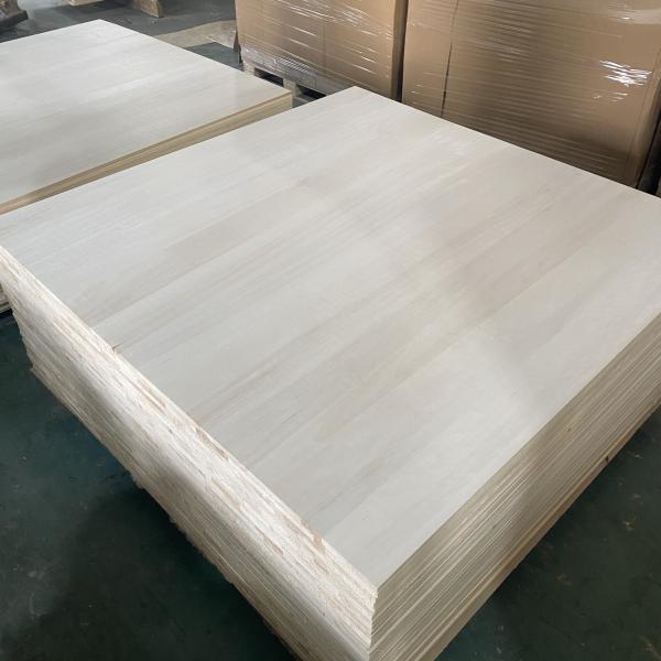 Buy cheap 8%-12% Moisture Content Poplar Board Bleached Veneer Solid Board for Building Construction from wholesalers