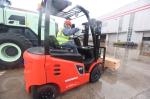 Hydraulic 3 Ton Diesel Forklift In Warehouse CPCD30 40kw 2650rpm