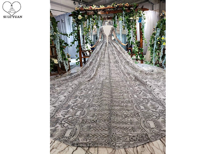 Backless Grey Tailor Made Prom Dresses , Long Sleeve Ball Gown Luxury Beading