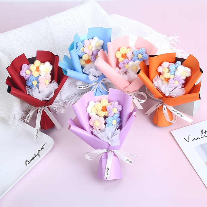 Finished Mother's Valentine's Day Crochet Bouquet Creative Artificial Flowers Knitted Puff Bouquet for Floral Use
