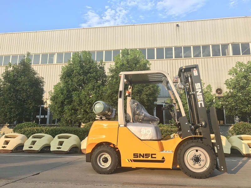 1.5t 2t 2.5t 3t 3.5t LPG Gasoline Forklift Supplier