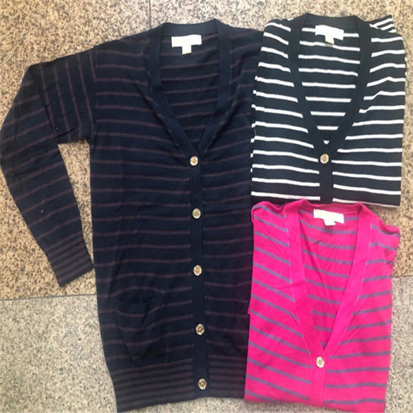Ladies Zipper Sweaters