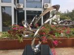 Outdoor Abstract Small Garden Sculptures , Modern Stainless Steel Sculpture