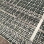 30mm Pitch Heavy Duty Steel Grating Meets YB/T4001-2007 Standard