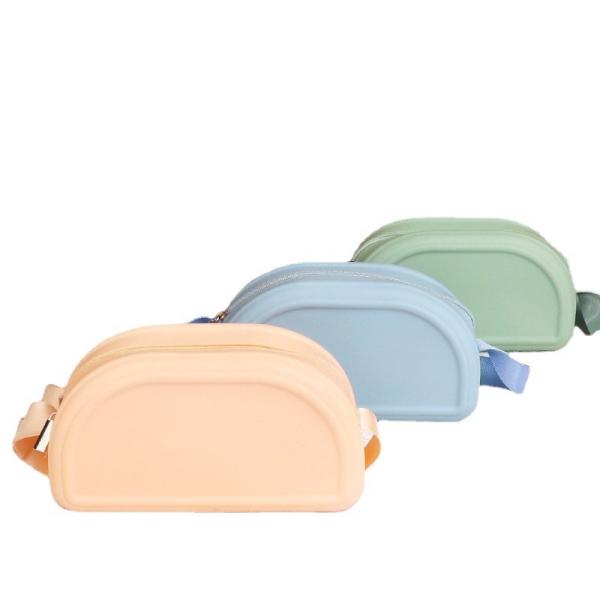 Buy cheap Reusable Harmless Silicone Cosmetic Case , Waterproof Silicone Makeup Pouch from wholesalers