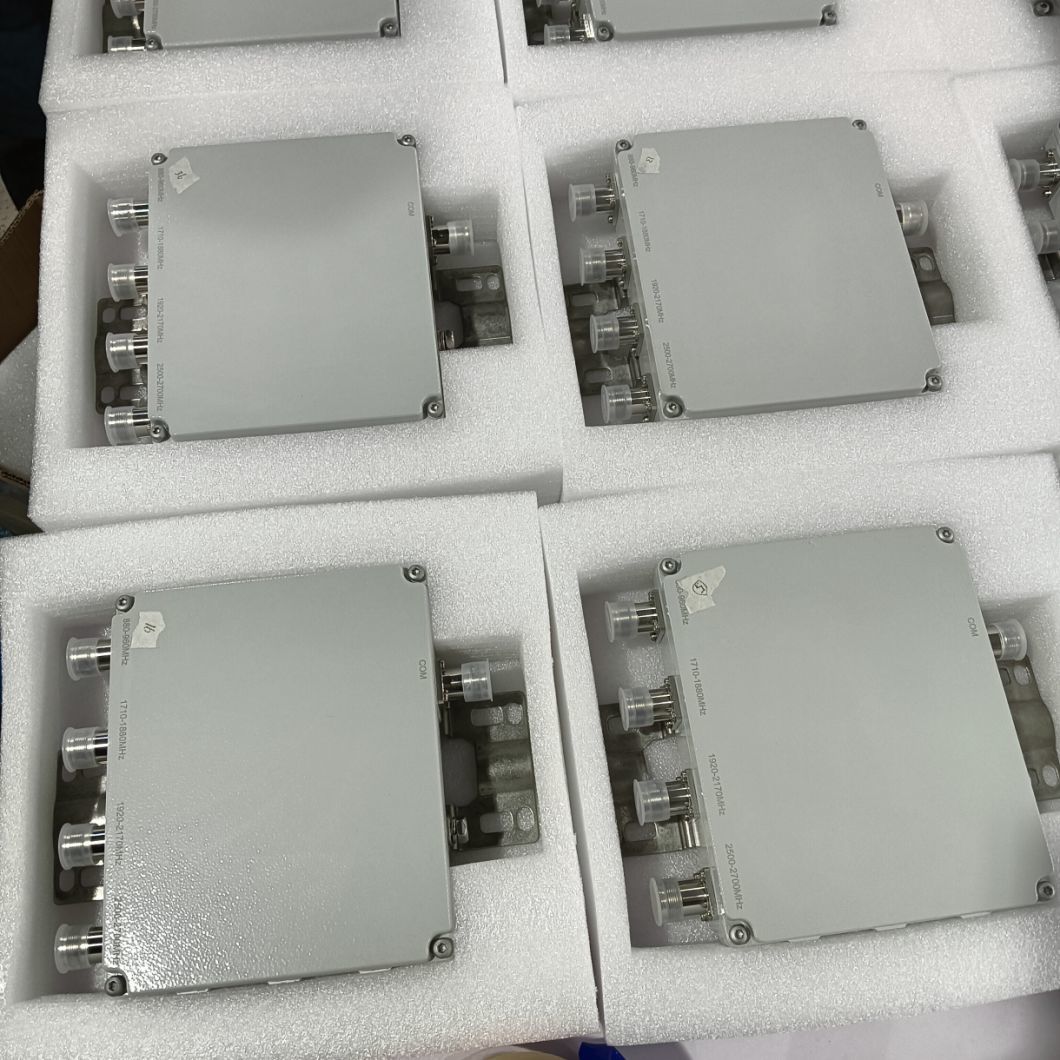 RF Triplexer 698-960 1710-2170 1920-2710 2300-2400 2500-2700MHz 300W Pim153dbc RF 5g Diplexer Combiner for Telecommunication