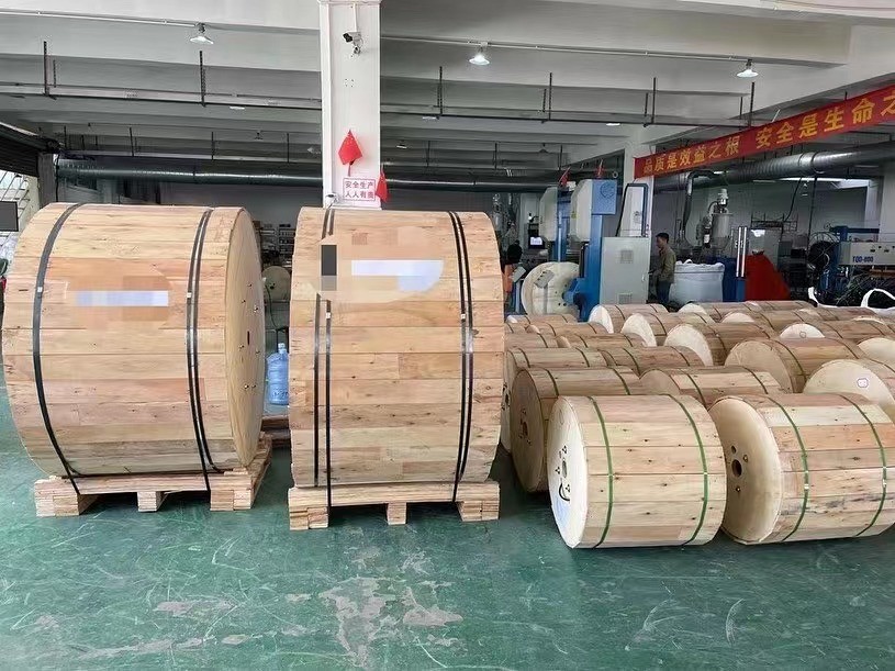 Underground Submarine Optical Fiber Cable GYTA33 Underwater Stranded Armoured Loose Tube Fiber Optic Cable