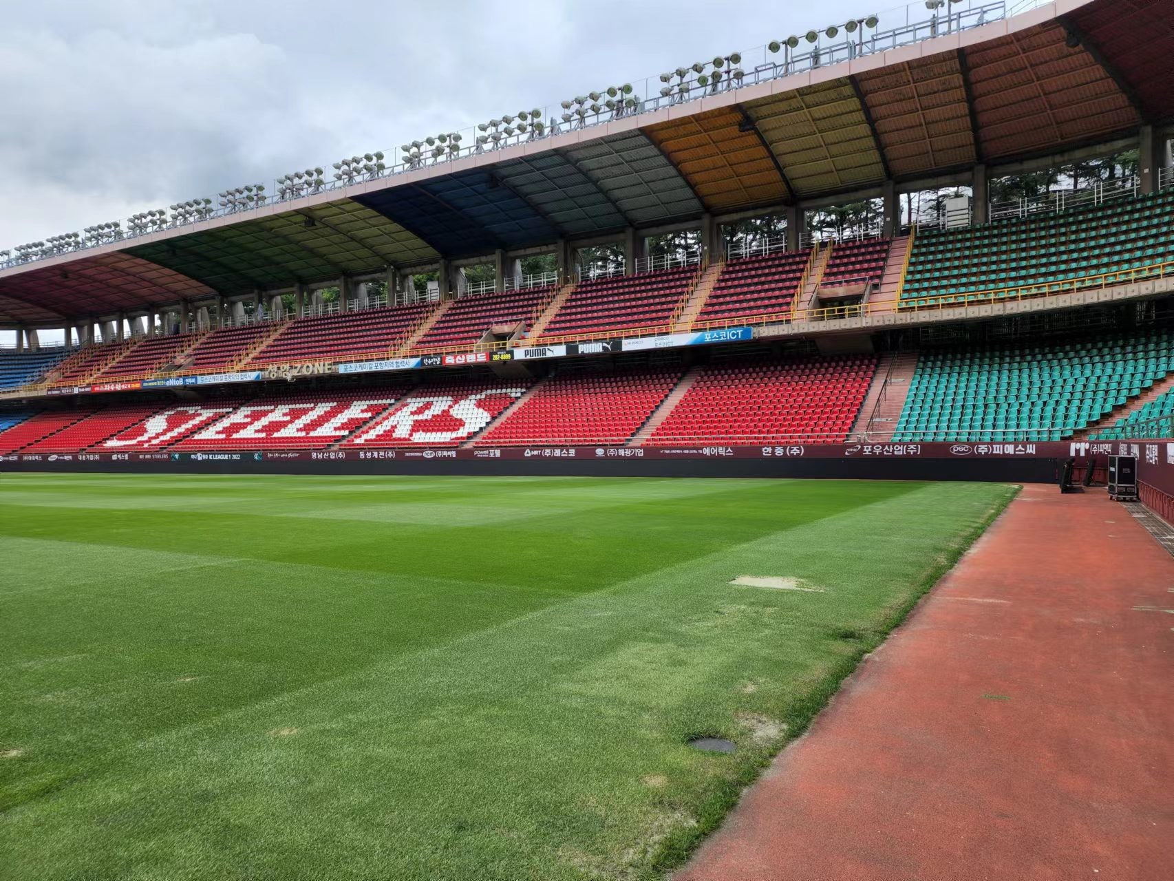 Football Stadium LED Display Board P10 Full Color Perimeter Screen for Advertising