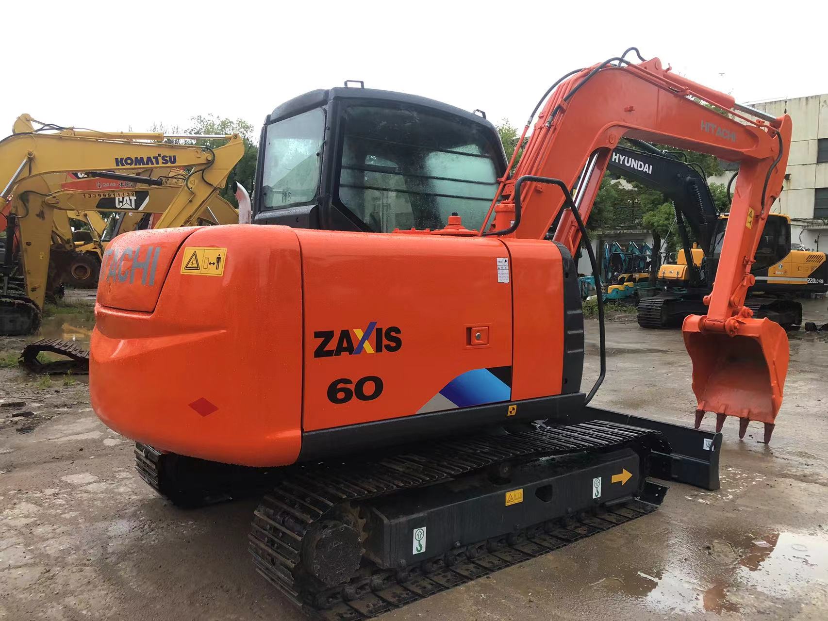 Used Hitachi zx60 6 ton Mini Excavator with Original Hydraulic Valve in Good Condition