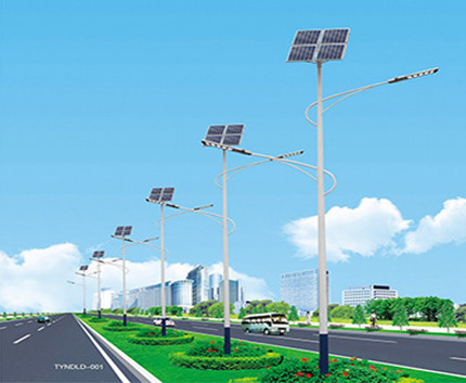 Steel Smart Solar Street Light 100w Save Energy IP65 Grade