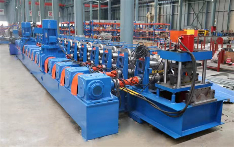 High Speed Highway Guardrail Roll Forming Machine Delta PLC Control System