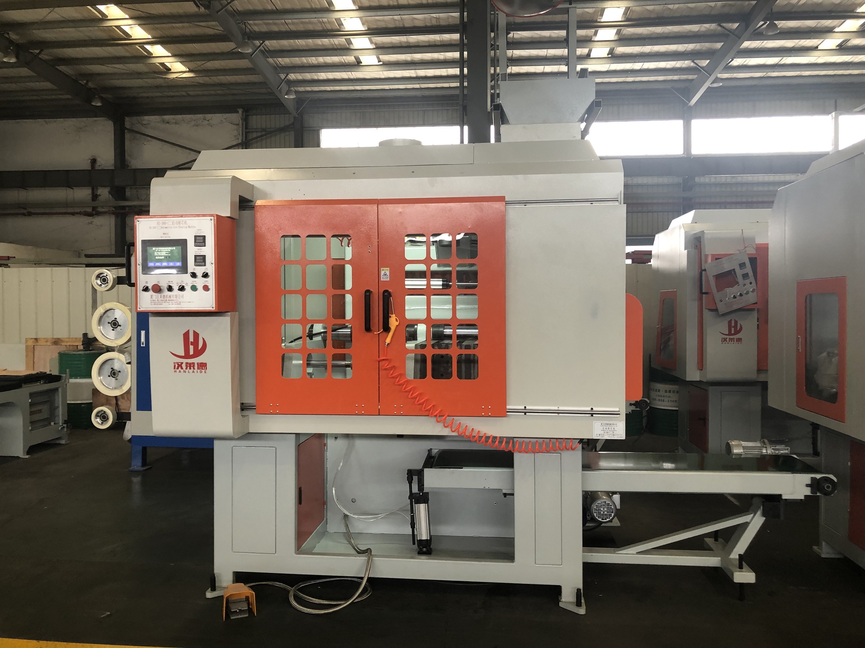 Interface Brass Water Tap Sand Casting Machine With Conveyor