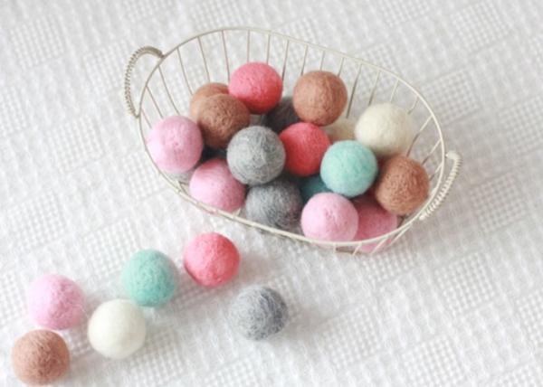 Environmental Friendly Wool Felt Balls Perfect For Garland / Necklaces /