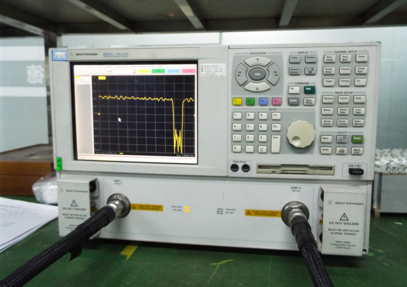 Compact Structure 2 VSWR RF Cavity Filter Low Insertion Loss ISO Approval
