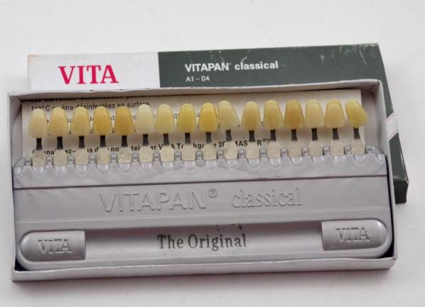 Quality 16colors Classica Dental Original Teeth Whitening Vita 3D Master Linear Shade Guide for sale