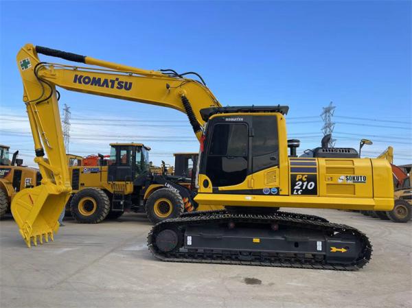 Buy cheap 21 Ton Used Japan Crawler Excavator Komatsu PC210LC-8 Excavator Mining Digger from wholesalers