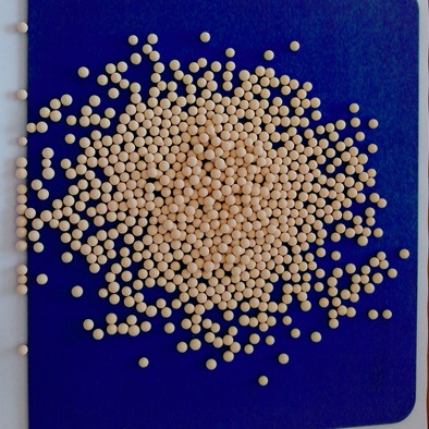 China factory Natural raw material bentonite 3A Molecular Sieve desiccant for insulating glass