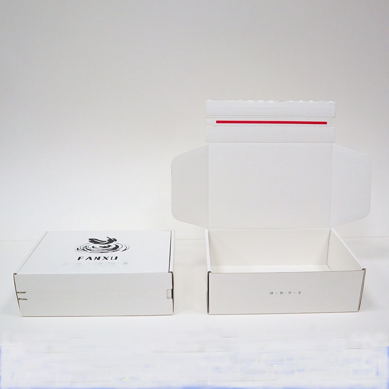 Rectangle White Corrugated Mailer Boxes Zipper Cardboard Box For Gift Packaging