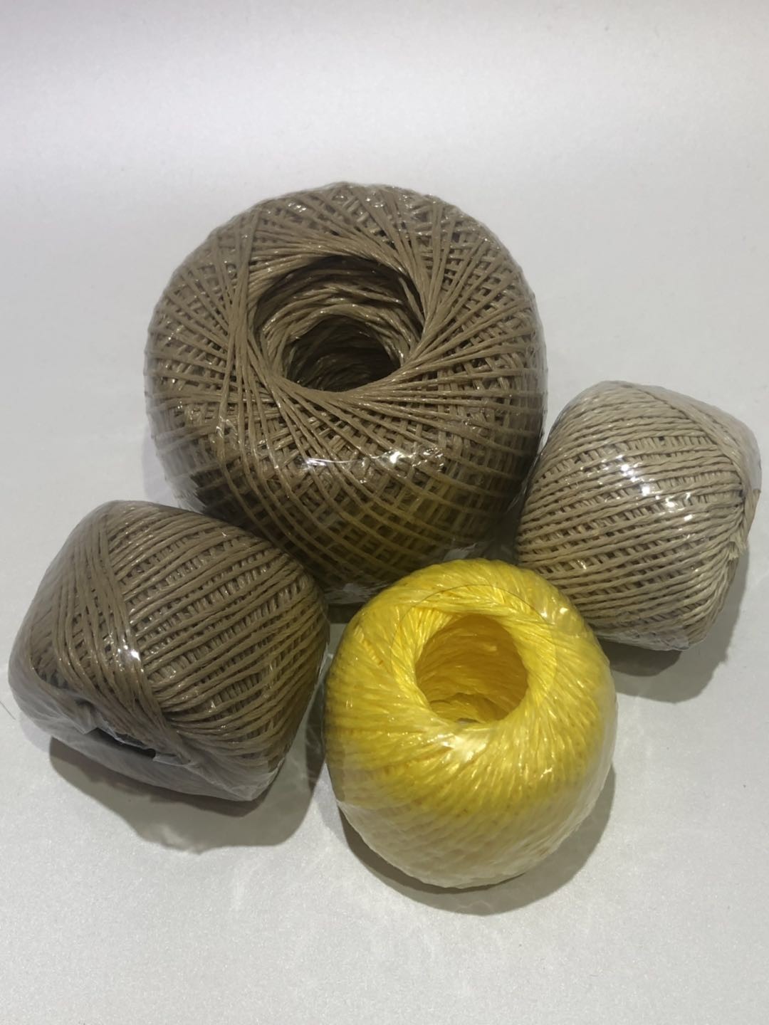 Green PP Split Film Twine Fibrillated Yarn Type / Polypropylene Raffia