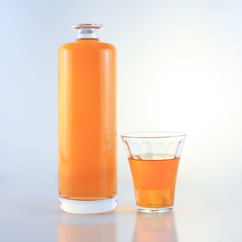 750ml Unique Round Flint Glass Bottle with Customized Logo and Cork