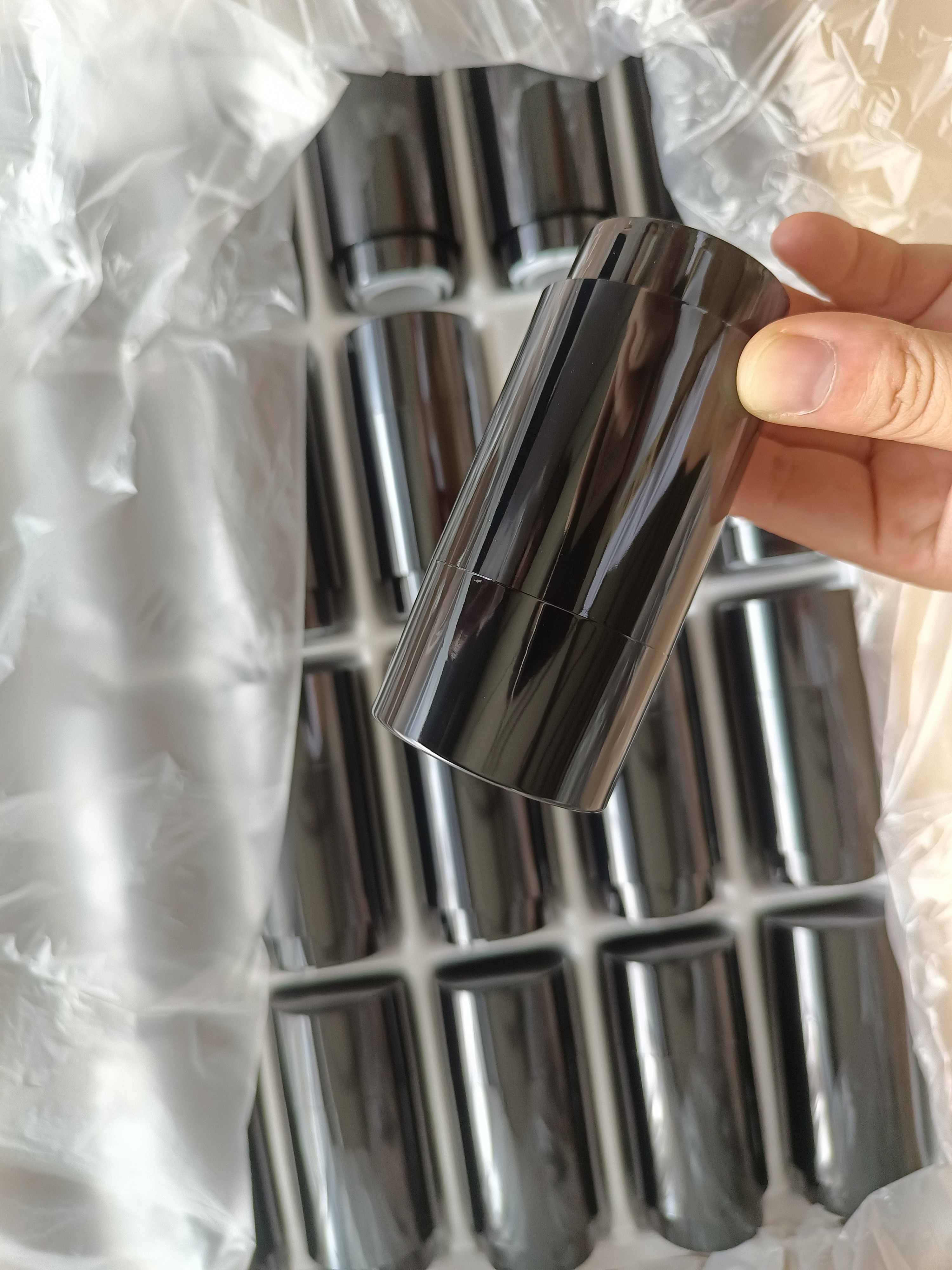 Custom Empty Black 15ml 30ml 50ml 70ml 75ml Portable Plastic Roll on Body Fragrance Deodorant and Antiperspirant Stick Deodorant