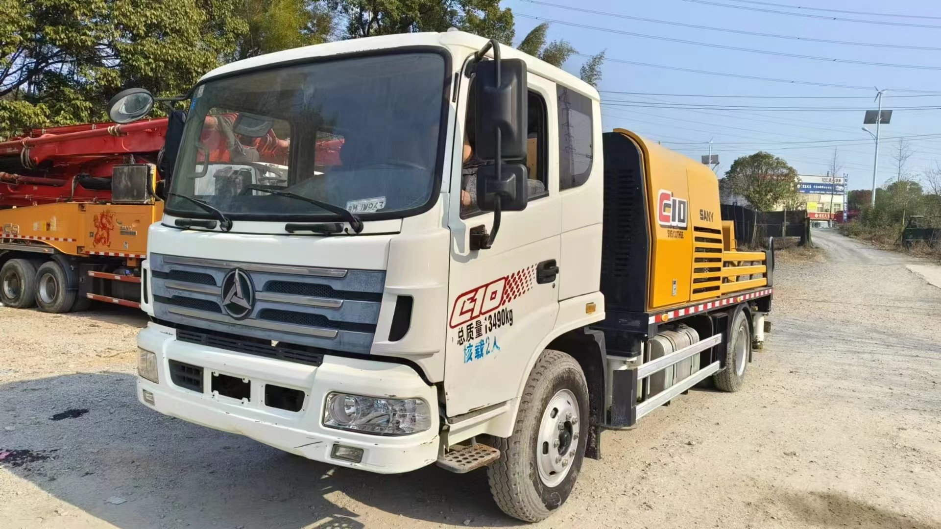 Sany concrete truck pump truck (10023C-10S) height up to 50~80 meters, the use efficiency is fast