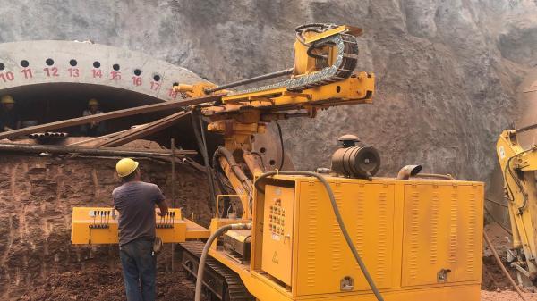 Quality Multifunctional Anchor Drilling Rig Engineering Crawler Drilling Rig for sale