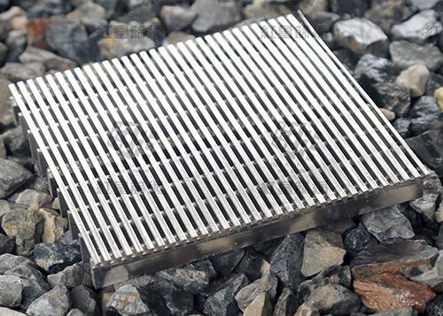 Buy cheap Dewatering Stainless Steel Wedge Wire Screen Less Than 5% Aperture Error from wholesalers