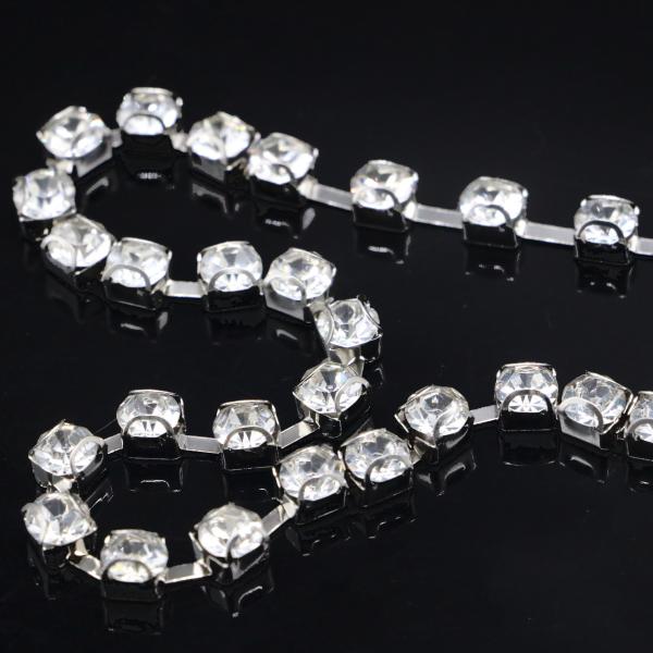 Buy cheap Copper Pearl And Rhinestone Necklace Inlaid 5.89MM Round Diamond OEM from wholesalers