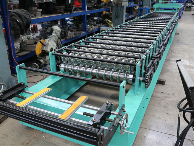 Color Steel Corrugated Sheet Metal Machine PLC Control Hydraulic Station