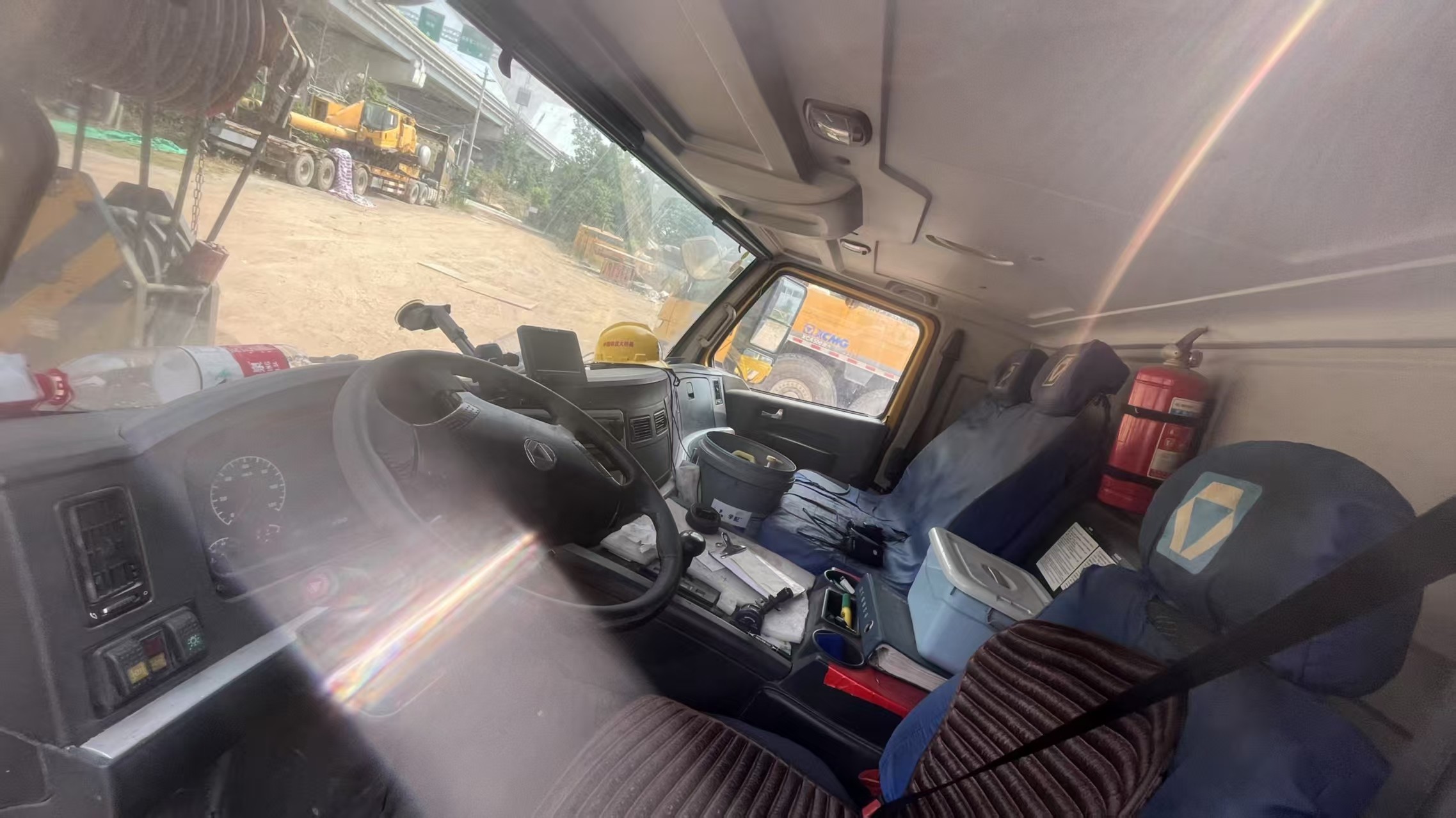 XC MG XCT100 100 Ton Mobile Hydraulic Truck Crane Heavy Lifting with After-sales Service