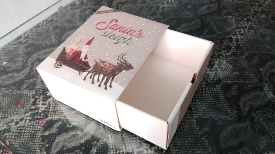 Custom design corrugated drawer paper packaging box for Christmas's gift