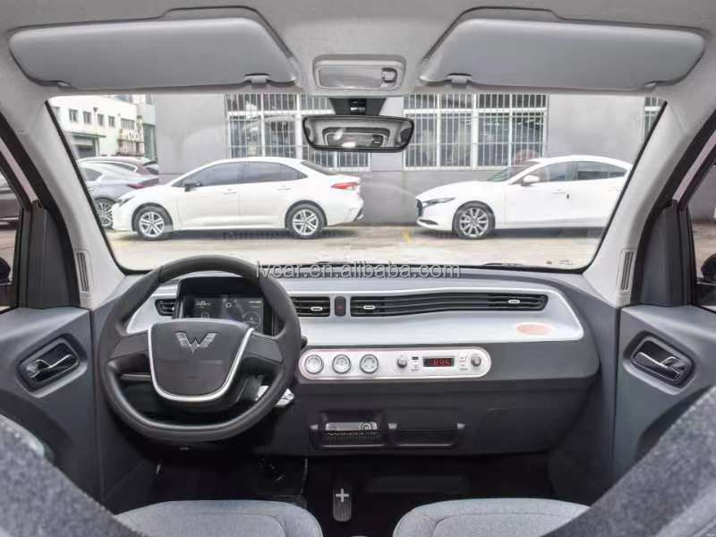2023 Wuling Mini EV Convertible Design 170km Cruising Range 3-door 4-seat Body Structure