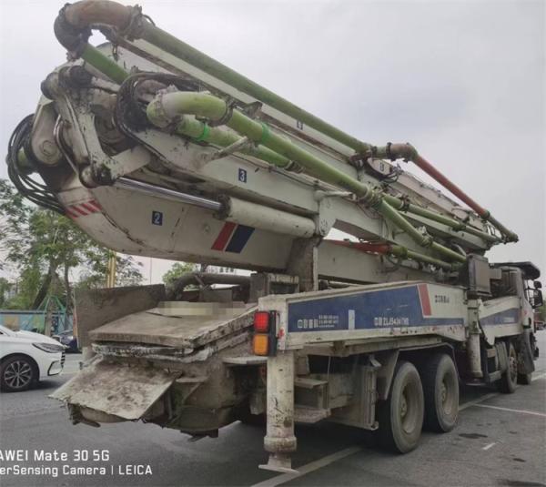 Buy cheap 300 KW Used Concrete Trailer Pumps , Portable Used Chipper Trucks from wholesalers