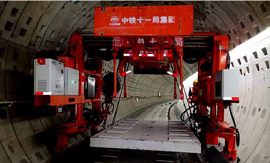 Metro Track laying crane, China good quality dt10t gantry crane, track laying plate transport crane, hydraulic elevator