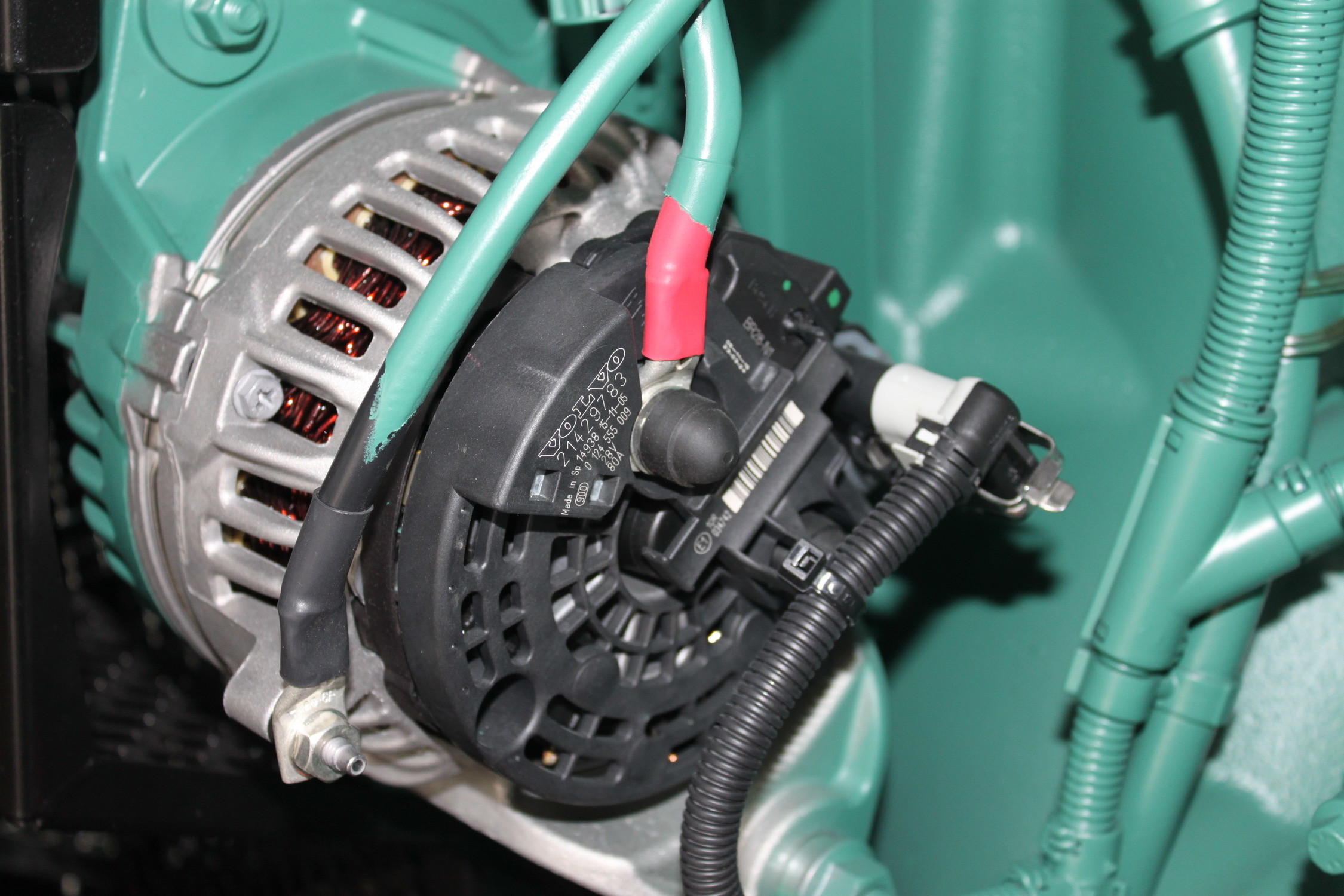 DCEC Cummins G Drive 6LTAA9.5-G1 Diesel Electric Generator Set 240KW 300KVA