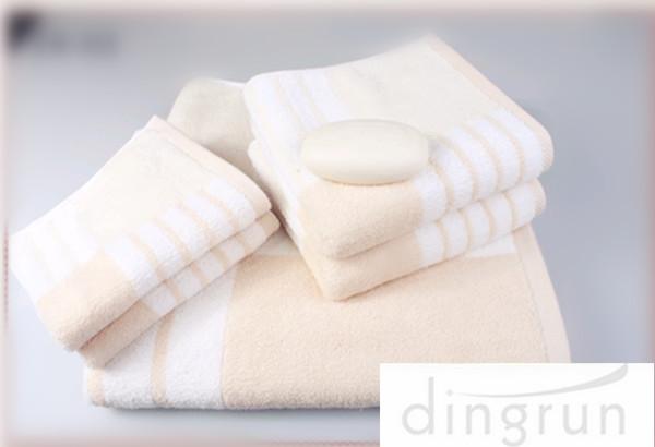 Buy cheap Pure Cotton Face Towels For Sensitive Skin Breathable Environmentally Friendly from wholesalers